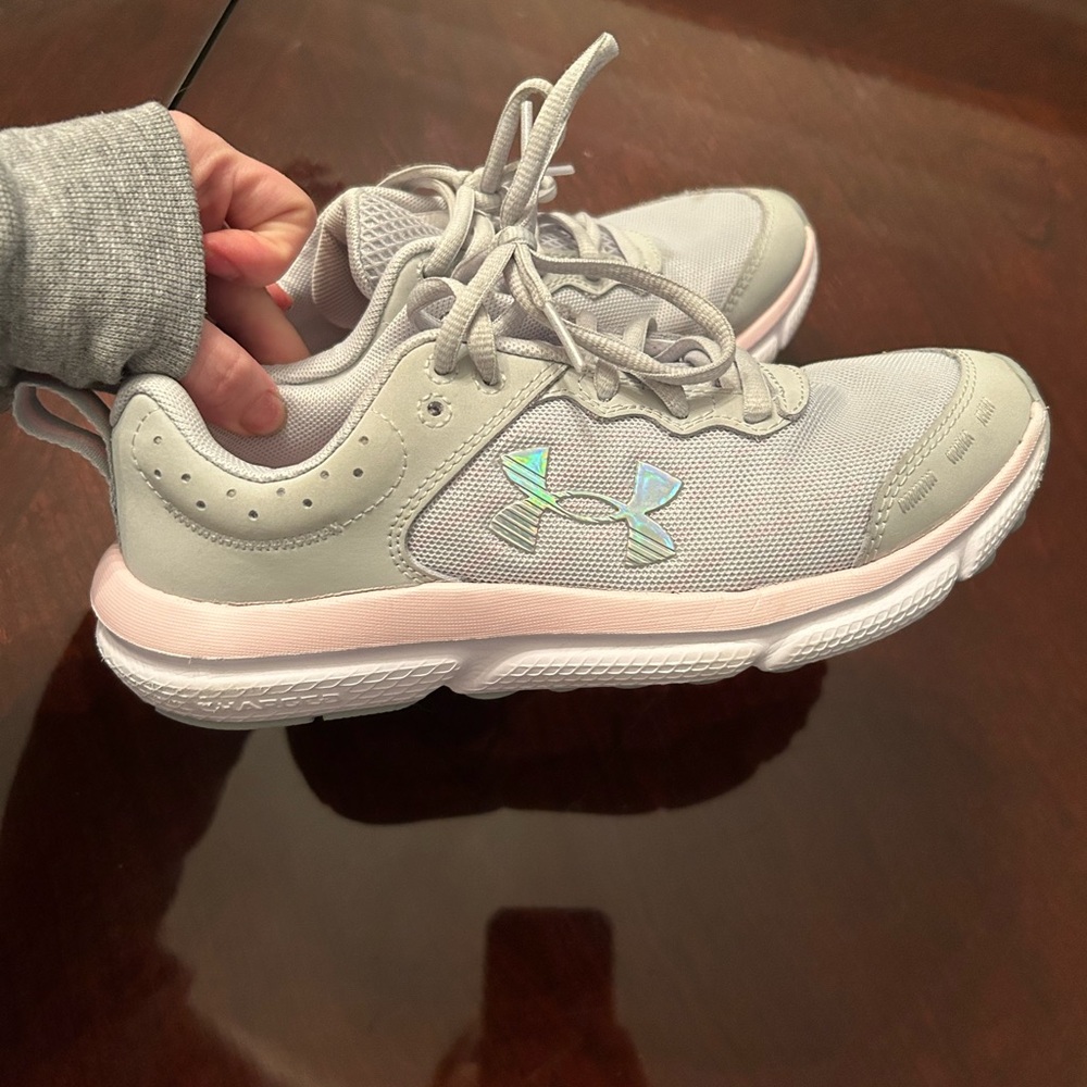 Under Armor girls running shoes 4.5y